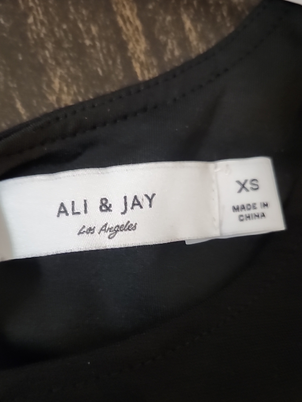 NWT! Ali & Jay Mountain Views Ruched Jumpsuit XS Black - Picture 6 of 12